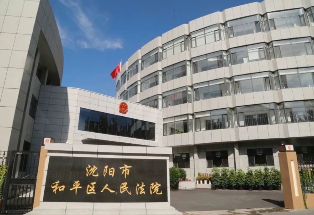 欧冠末轮，多特主场1-1巴黎双方携手出线。